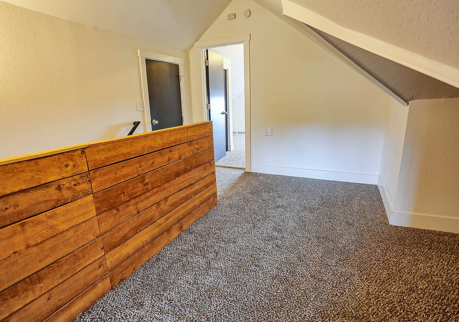 1001 South I St — Photo 2