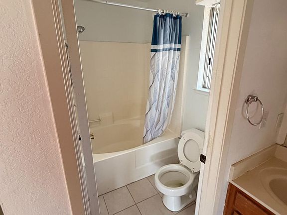 5th image of 1132 Capistrano Court
