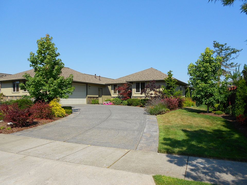 4412 Castlerock Drive