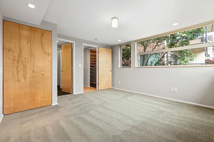 2351 Yale Ave E — Photo 28