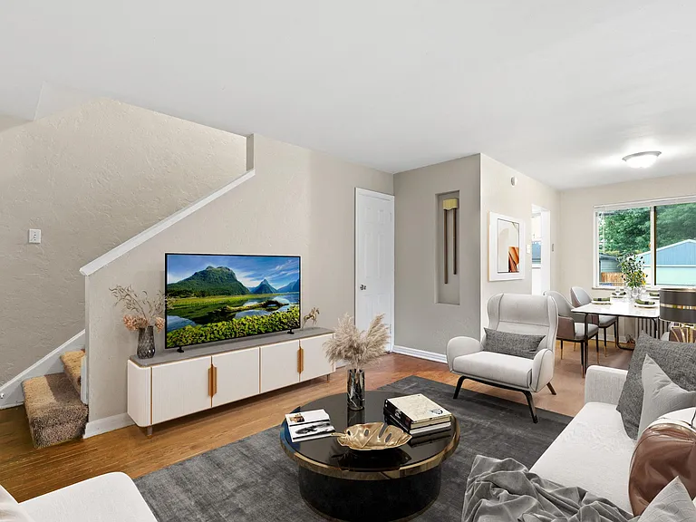 Cherry Street Townhomes — Photo 1