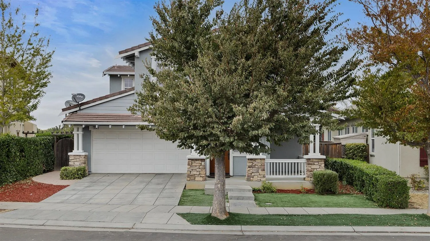 415 Bethell Ave photo 1