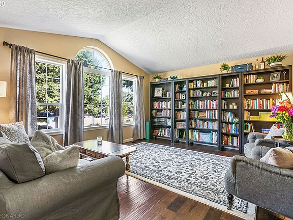 3rd image of 3504 NE 158th Ave