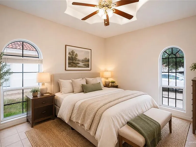 604 Buena Vista Dr #H — Photo 6