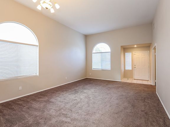 4th image of 5991 Halehaven Dr