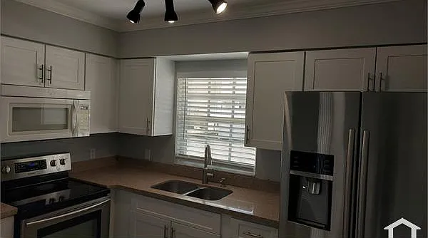 3607 W Idlewild Ave #301 — Photo 15