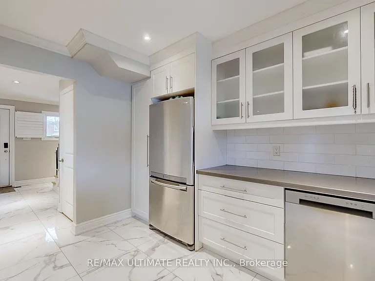 3081 Olympus Mews — Photo 10