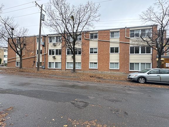 3rd image of 3620 W 32nd St APT 205