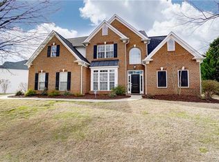 4926 King Arthur Dr, Charlotte, NC 28277