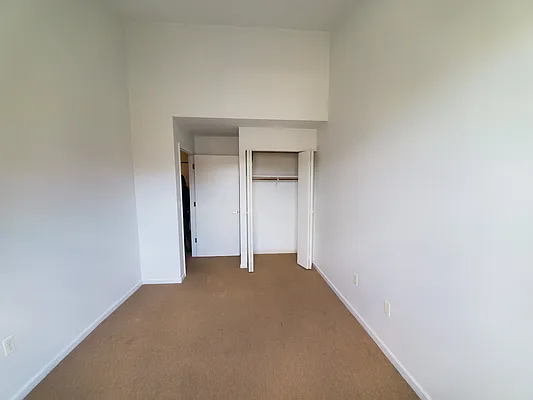 Rented by Nooklyn NYC LLC | media 19