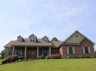 226 Cedar Berry Dr, Washington, MO 63090