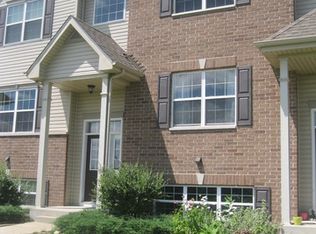 4959 Bode Ln, McHenry, IL 60050
