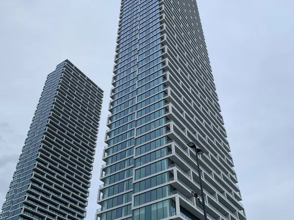 5 Buttermill Ave, Vaughan, ON