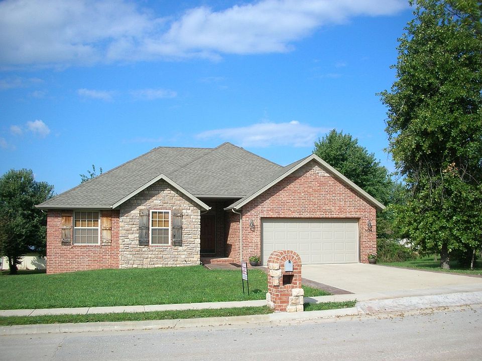Exterior - Front