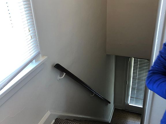 2nd image of 5347 Fenwick Ave #1A