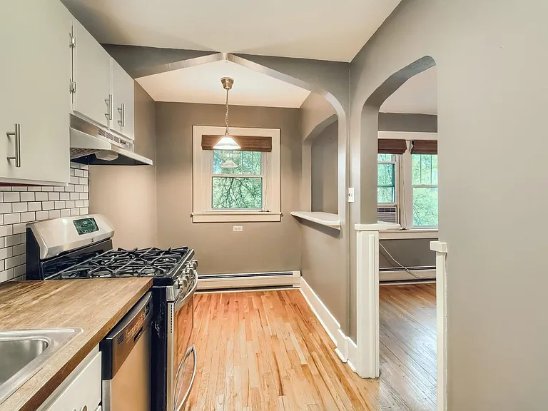 1275 N Clarkson St #1 — Photo 5