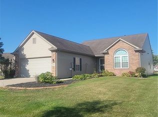 4878 Waterbury Ln, Maumee, OH 43537