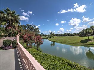 909 Santa Anna Ln, The Villages, FL 32159