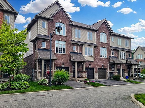 2nd image of 257 Parkside Dr #16
