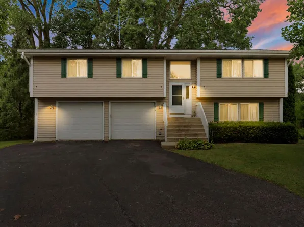 27214 113th STREET, Trevor, WI 53179