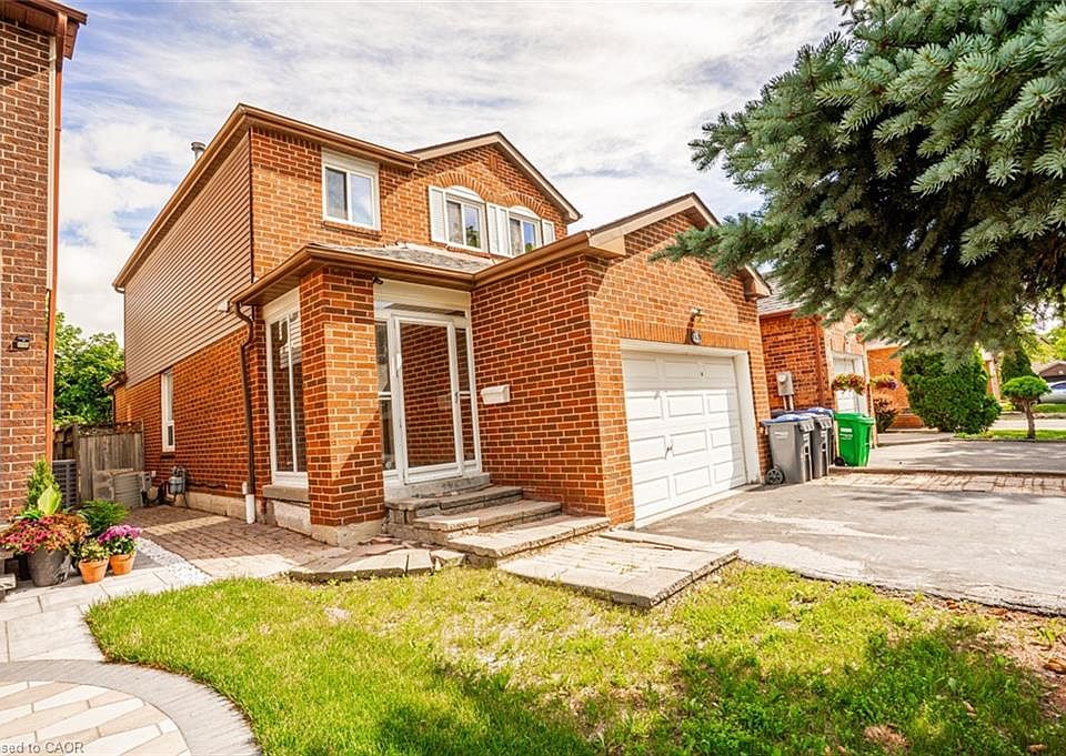 1st image of 15 Cresswell Dr