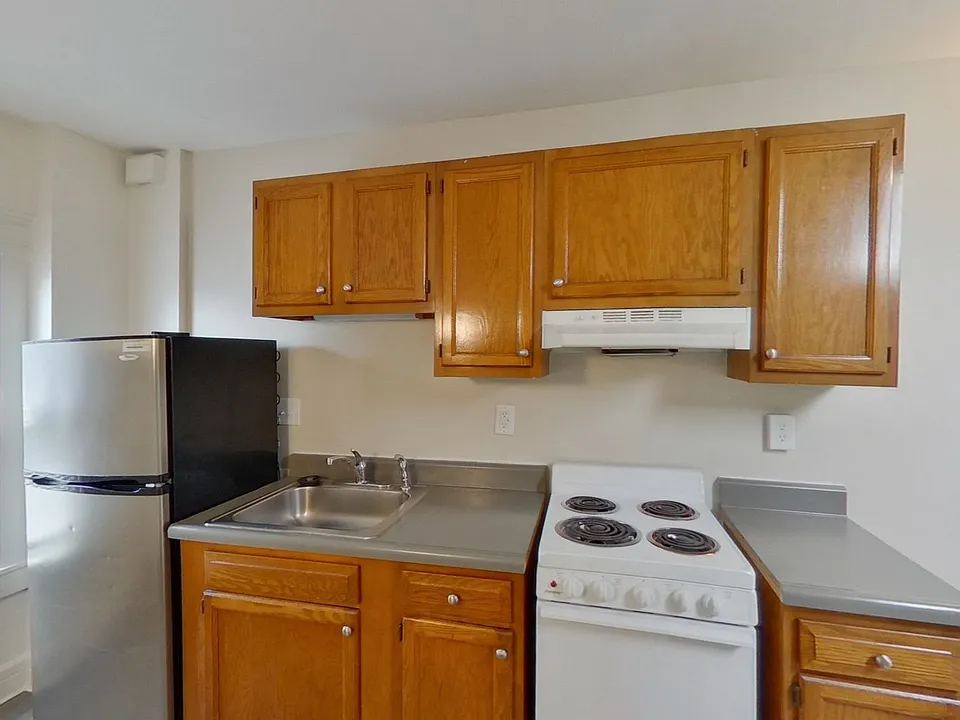 329-331 Chittenden Ave