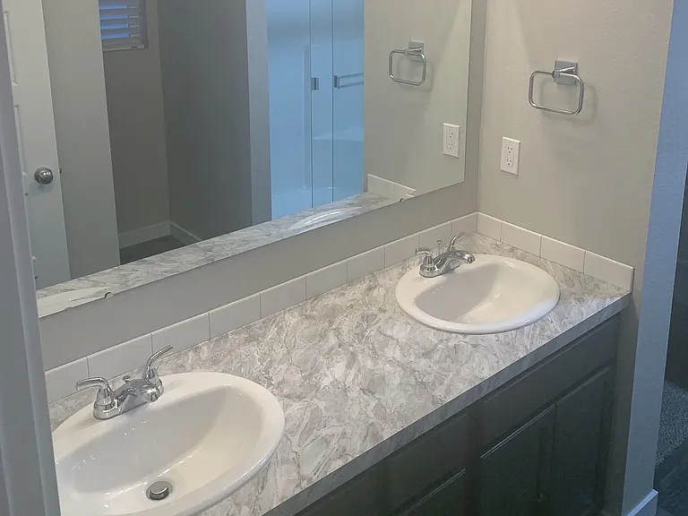 5879 S Donaway Ave — Photo 9