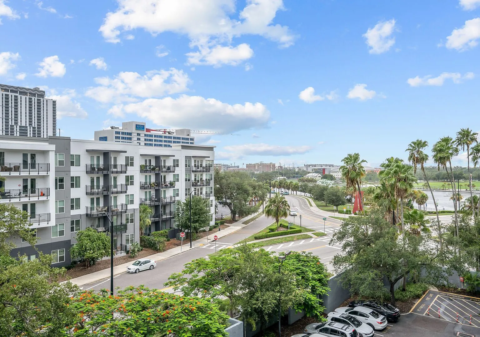 Updated 2-Bedroom Condo Near the Riverwalk — Photo 2