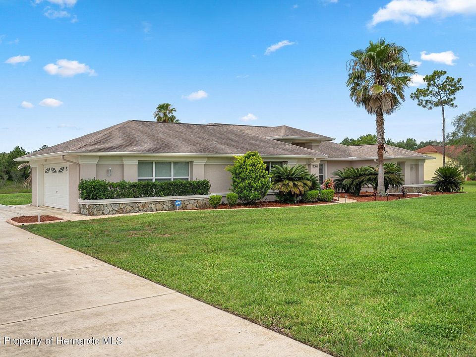 10508 Woodland Waters Blvd, Weeki Wachee, FL 34613 MLS 2232428 Zillow