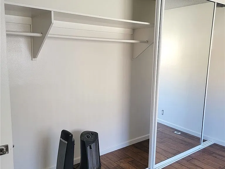 620 Illinois Ct #15 — Photo 7