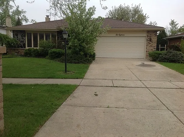 618 Glen Ln photo 1