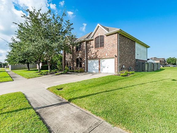2nd image of 2630 Augusta Dr