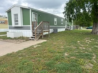2524 Commonwealth Dr Photo 1