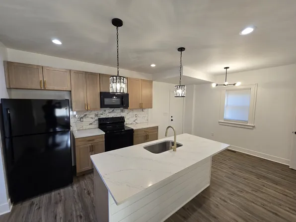 (undisclosed Address), Columbus, OH 43204