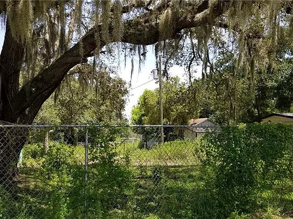 2nd image of 5272 E Hinson Ave