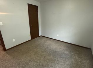 151 W Rosewood Ave APT 8, Defiance, OH 43512