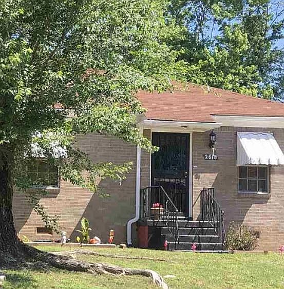 2nd image of 2618 Supreme Ave