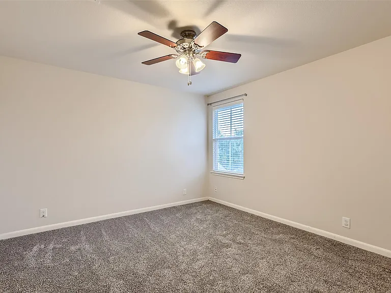 1905 Laminar Creek Rd — Photo 16