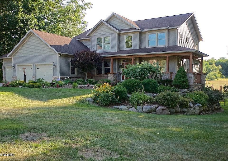 1st image of 4695 Hidden Shore Dr