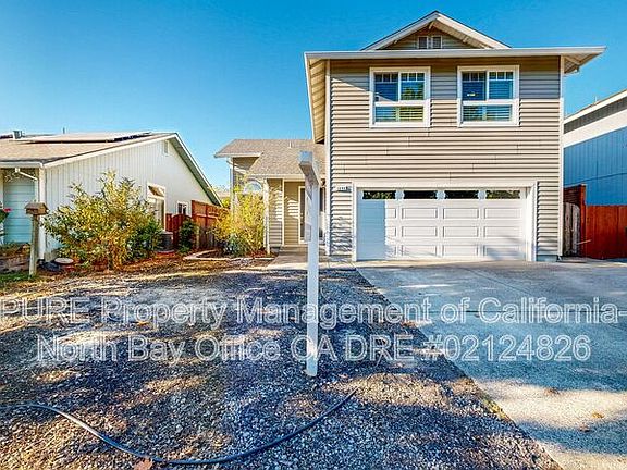 2nd image of 1890 Howard Dr