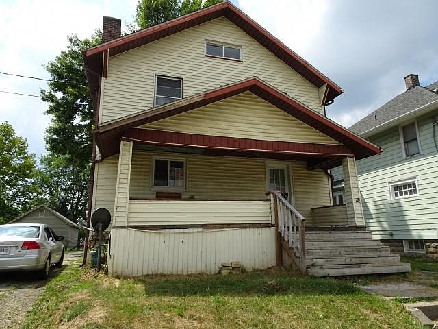 1st image of 615 Davids St