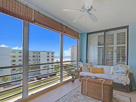 4th image of 911 Ocean Dr APT 602