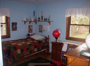 W145N7314 Northwood Dr, Menomonee Falls, WI 53051
