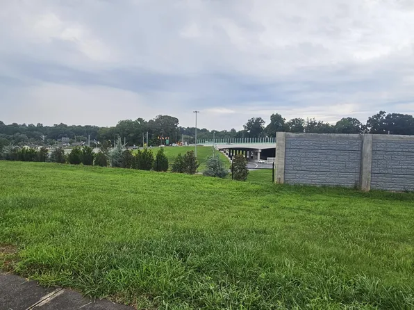 0 Salem Pointe Ln #103, Winston Salem, NC 27101