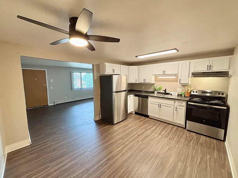 132 Capitol View Ter #4 — Photo 5