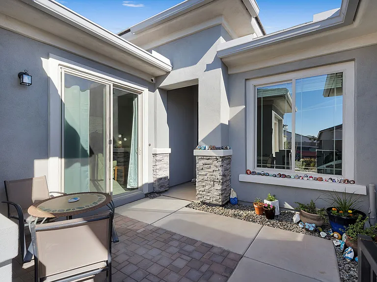 866 W Flatiron Trl — Photo 11