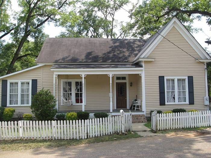 1st image of 346 Wilson Ave E