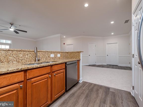 4th image of 8820 Shining Oceans Way Unit 302