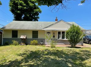 2718 Bellview Dr, Bensalem, PA 19020