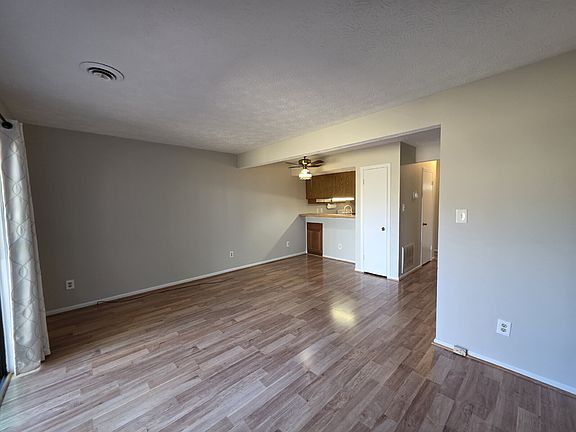 5th image of 4618 Fen Ct